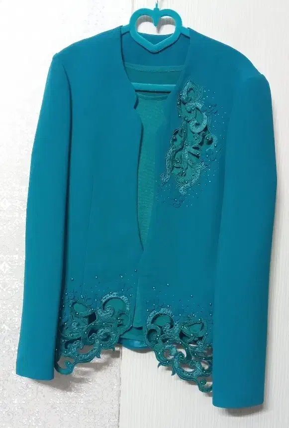 کت دامن مجلسی|لباس|قم, علی آباد سعدگان|دیوار