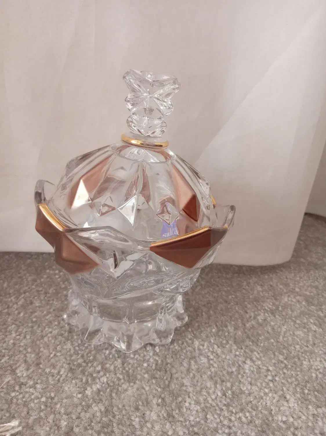 شکلات خوری|ظروف سرو و پذیرایی|نجف‌آباد, قلعه سفید|دیوار