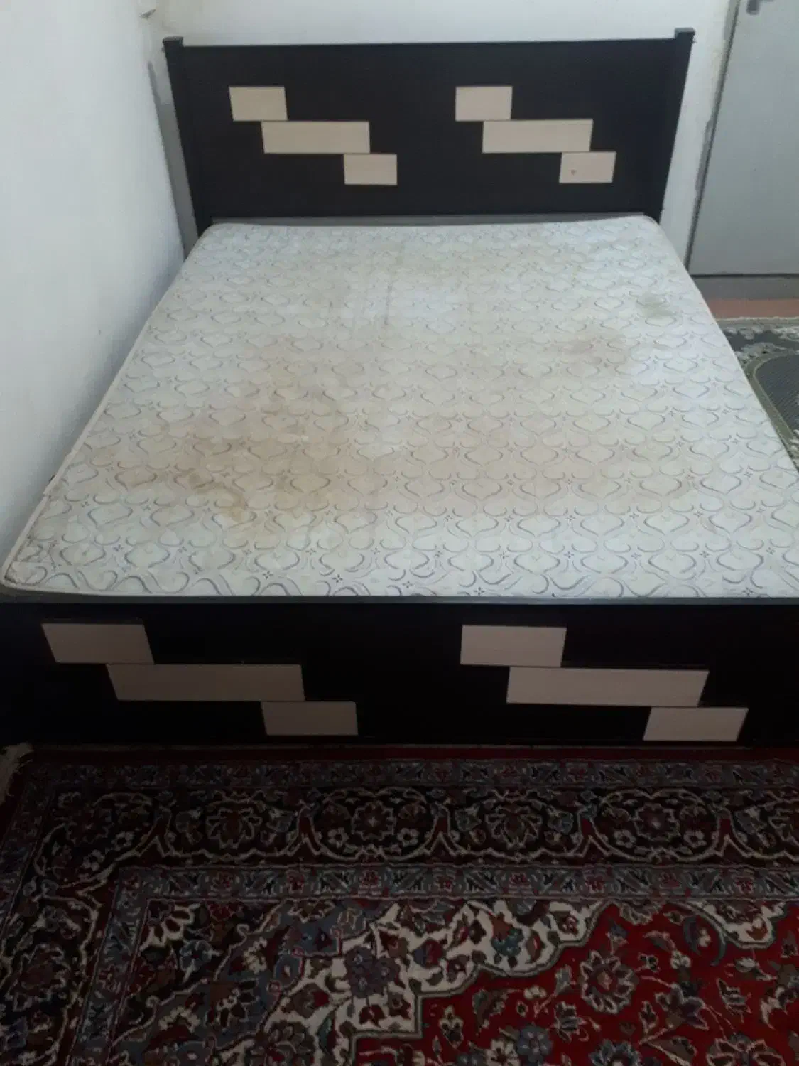 تخت خواب دونفره|تخت و سرویس خواب|آستانه اشرفیه, |دیوار
