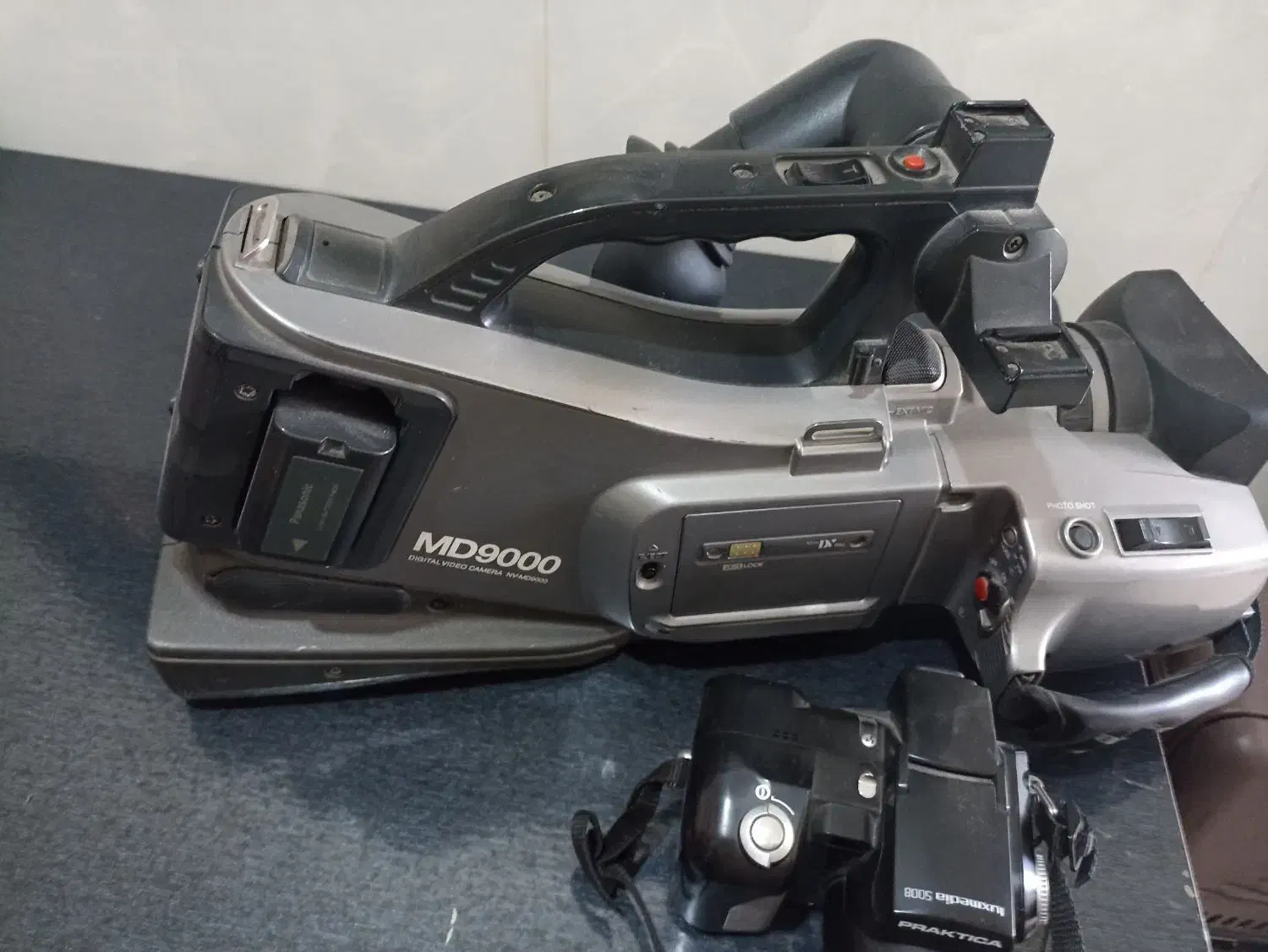 یکسری لواز تصویری|دوربین عکاسی و فیلمبرداری|بومهن, |دیوار