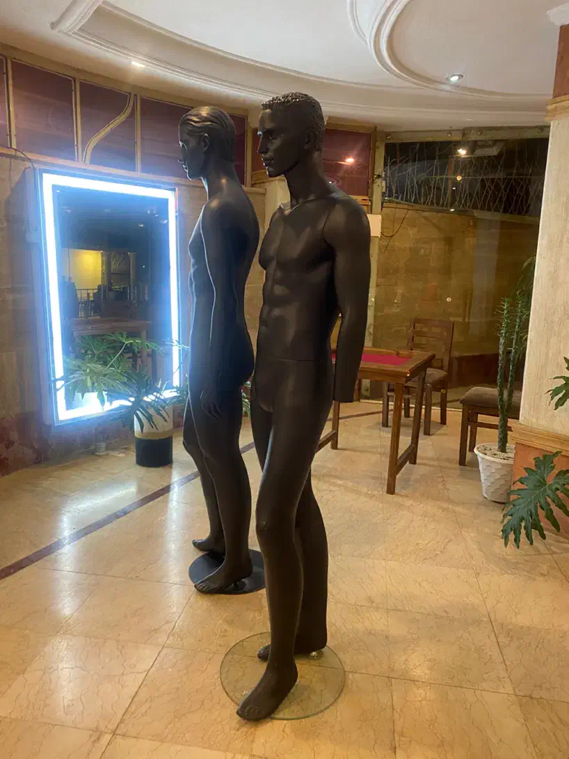 ۲ عدد مانکن مردانه خوش استایل ترک و وسایل دیگر|فروشگاه و مغازه|رشت, حومه رشت|دیوار