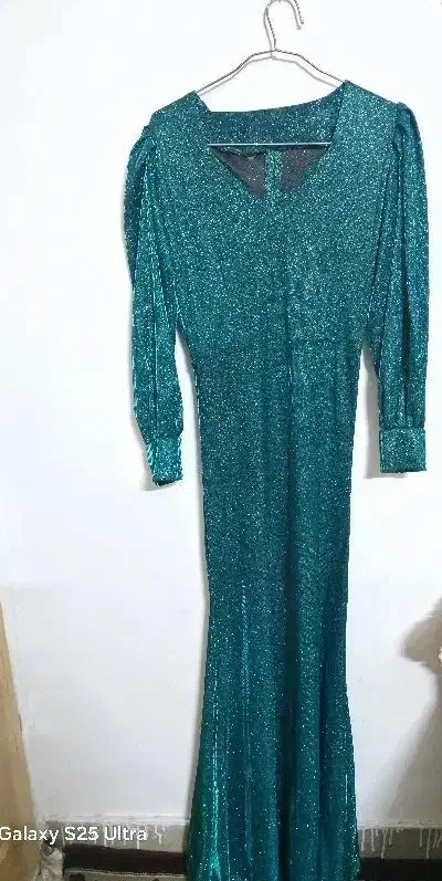 ماکسی|لباس|شیراز, شاهچراغ|دیوار