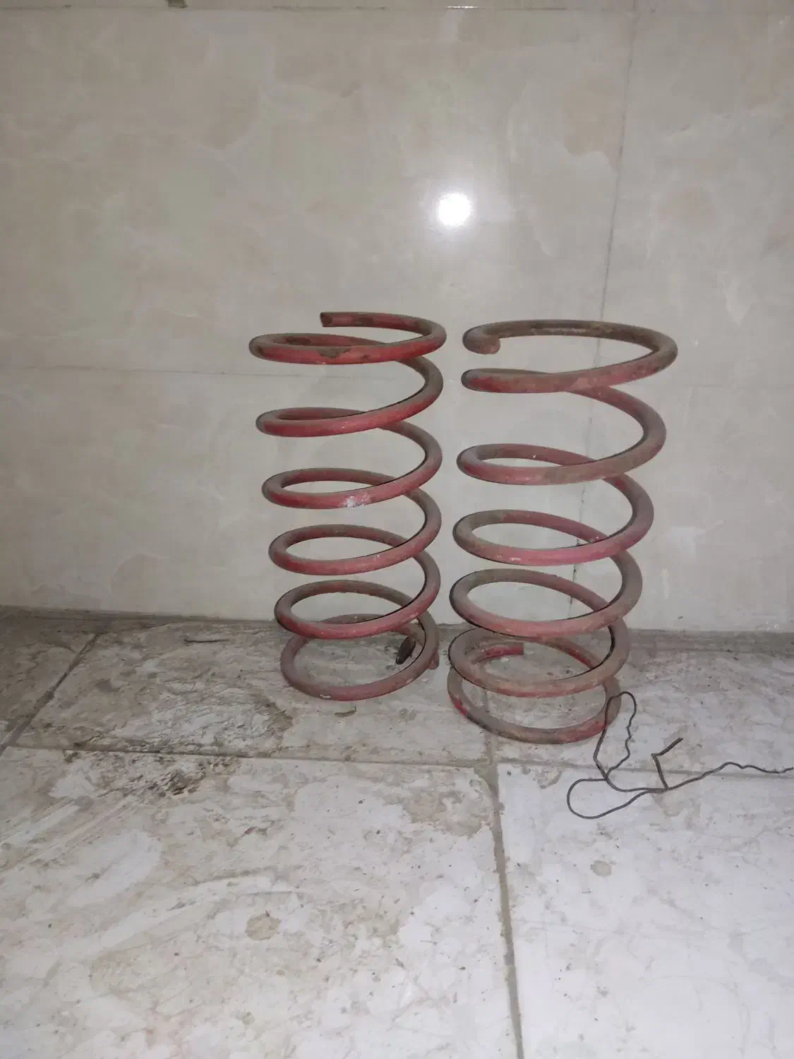 کمک فنر پژو|قطعات یدکی و لوازم جانبی|اصفهان, شفق|دیوار