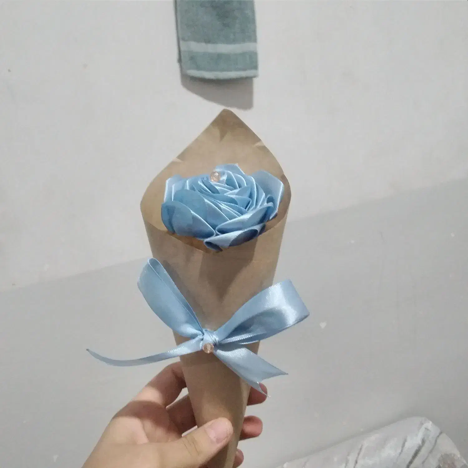 گل ربانی شیک هدیه روز مادر و شب یلدا|گل مصنوعی|زارچ, |دیوار