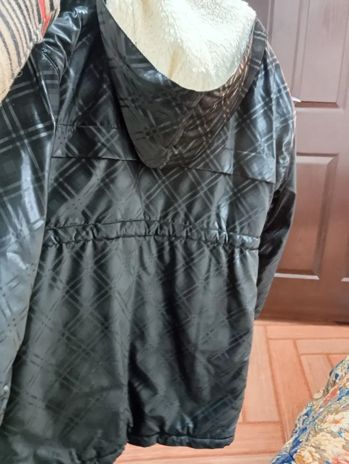 کاپشن گرم|لباس|سبزوار, گلشن|دیوار