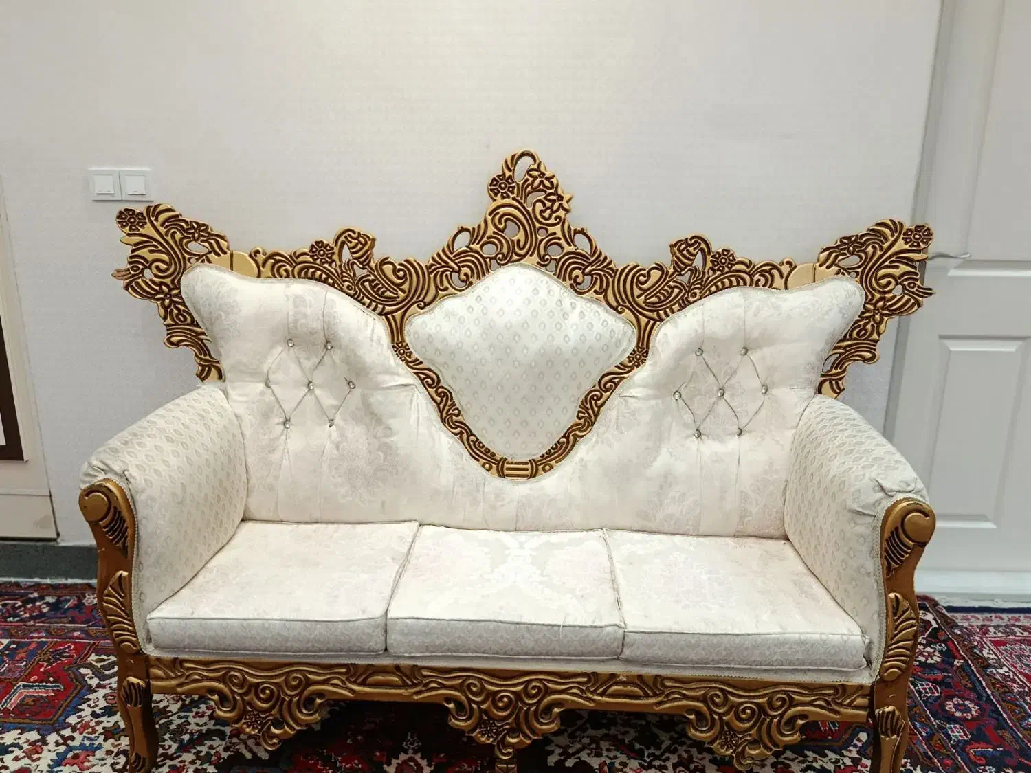 مبل سلطنتی|مبلمان خانگی و میز عسلی|خسروشاه, |دیوار