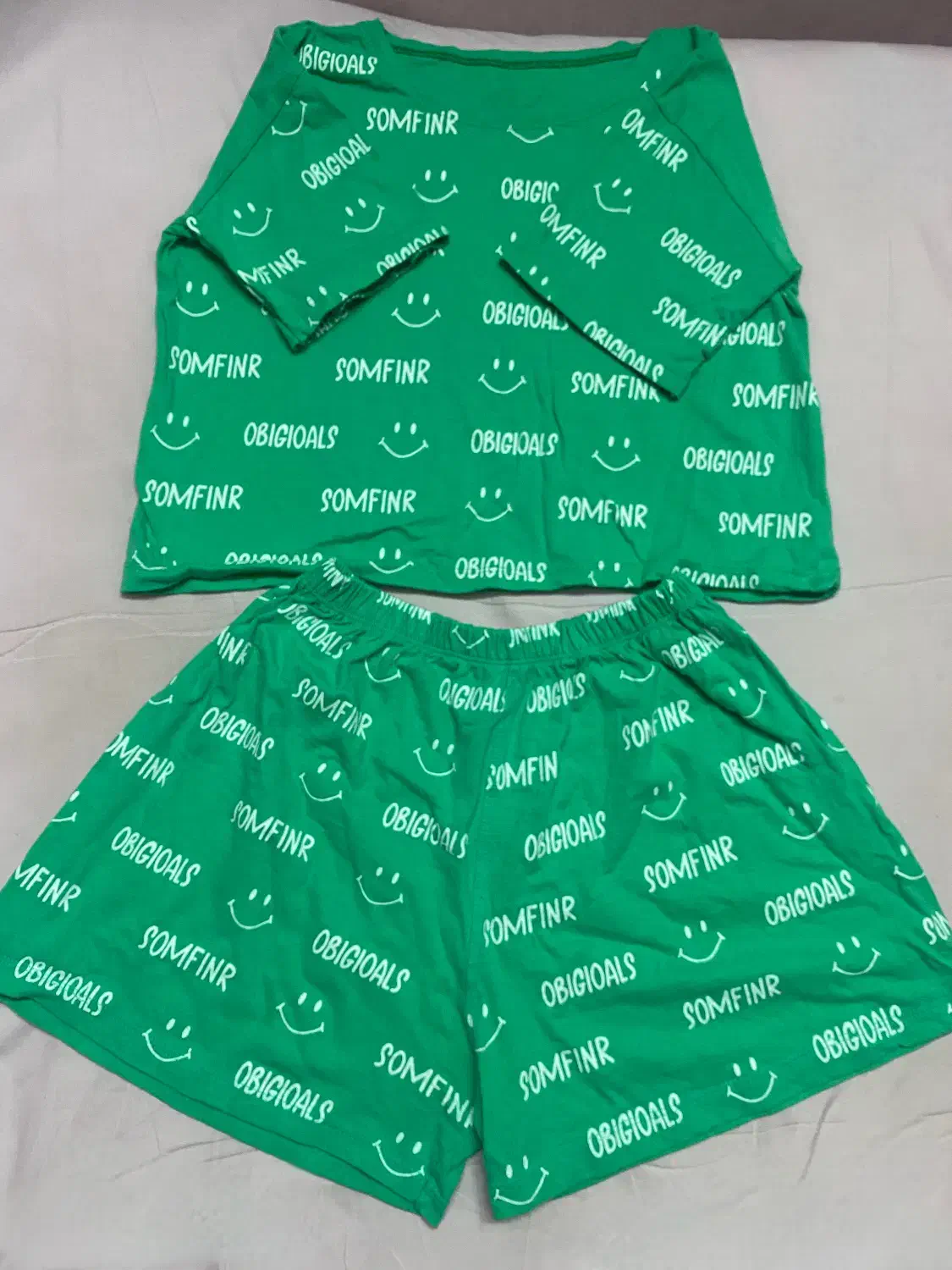 کراپ شلوارک|لباس|گنبد کاووس, |دیوار