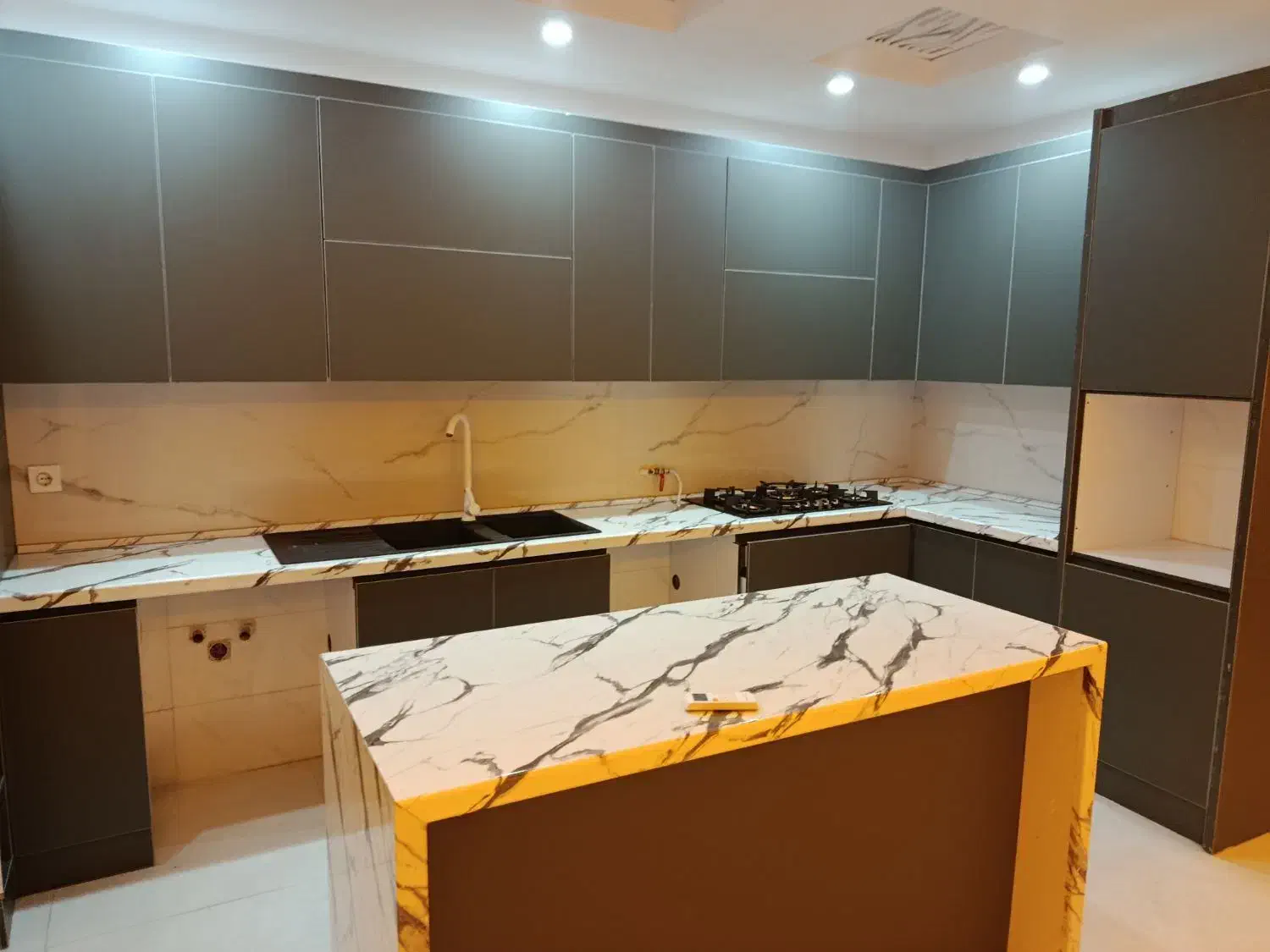 سهروردی شمالی تک واحد ۱۰۸ متر بدون مشابه در منطقه|فروش آپارتمان|تهران, عباس‌آباد|دیوار