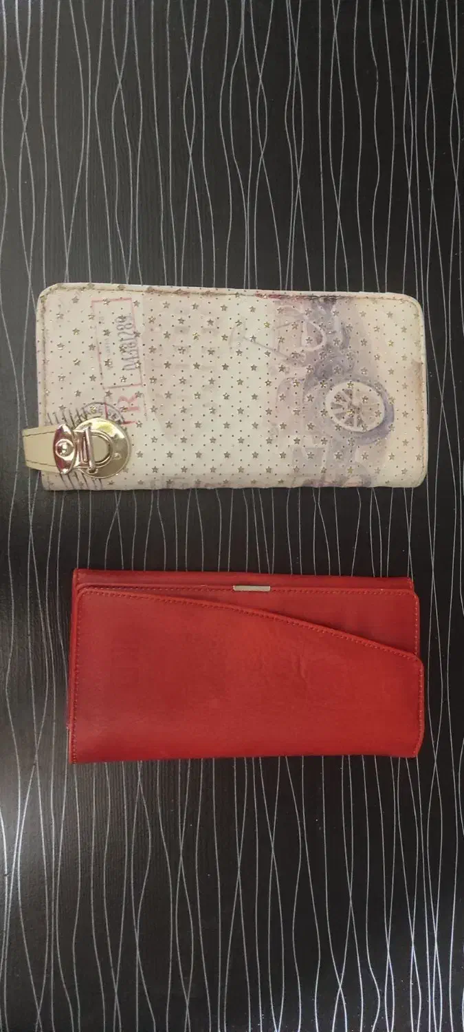 کیف و کفش|کیف، کفش، کمربند|کرج, ساسانی (قلمستان)|دیوار