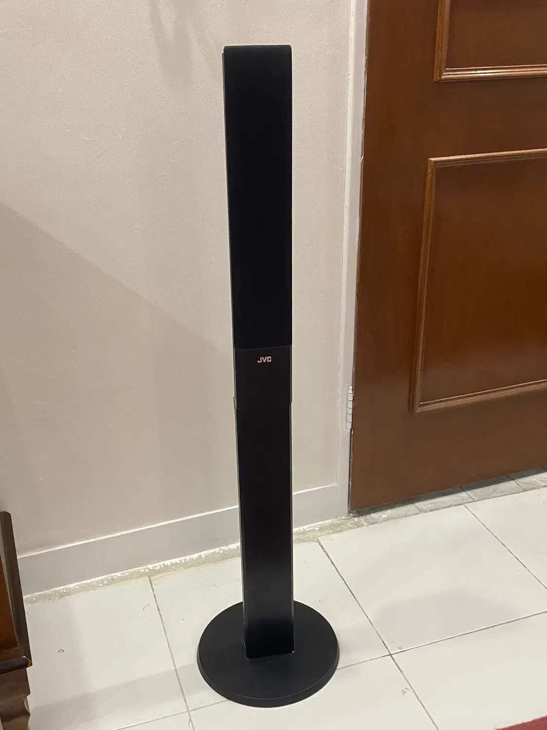 باند تلویزیون جی وی سی|سیستم صوتی خانگی|اراک, |دیوار