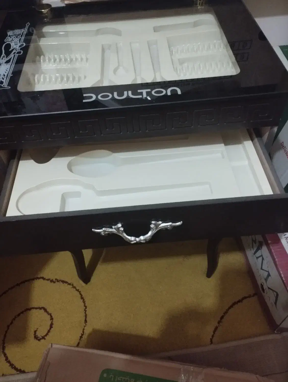 کنسول قاشق چنگال|آبچکان و نظمدهنده ظروف|مشهد, کارمندان دوم|دیوار