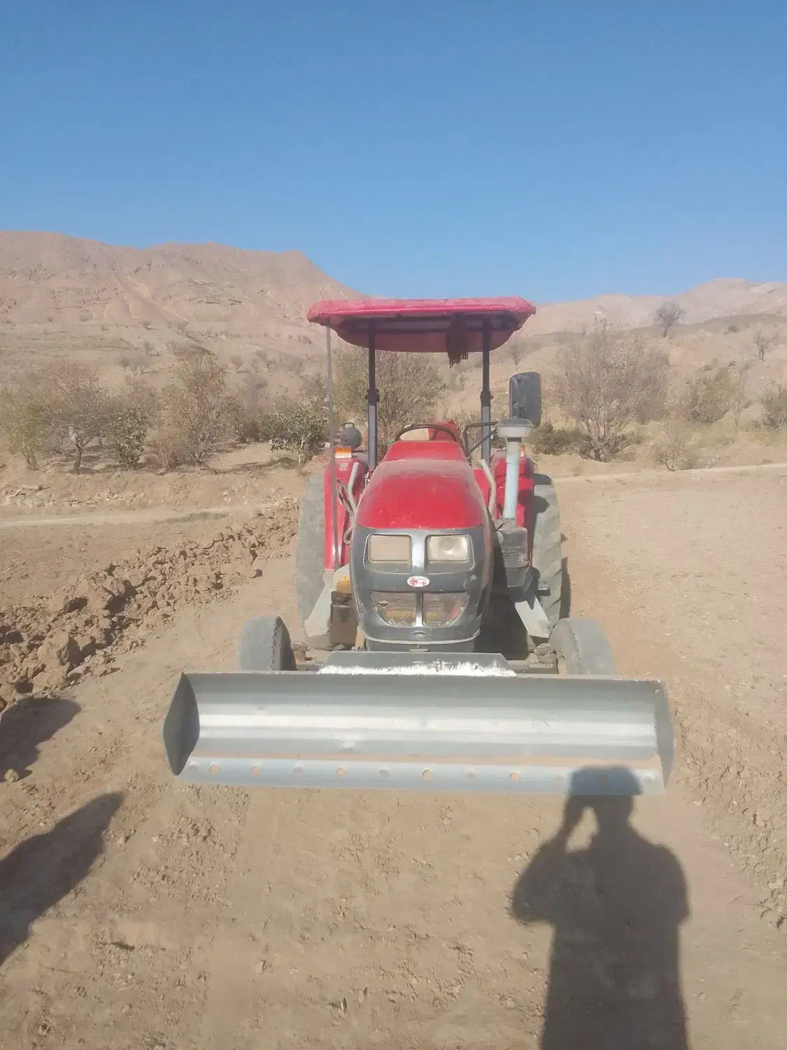 تراکتور|خودرو سنگین|قائن, |دیوار