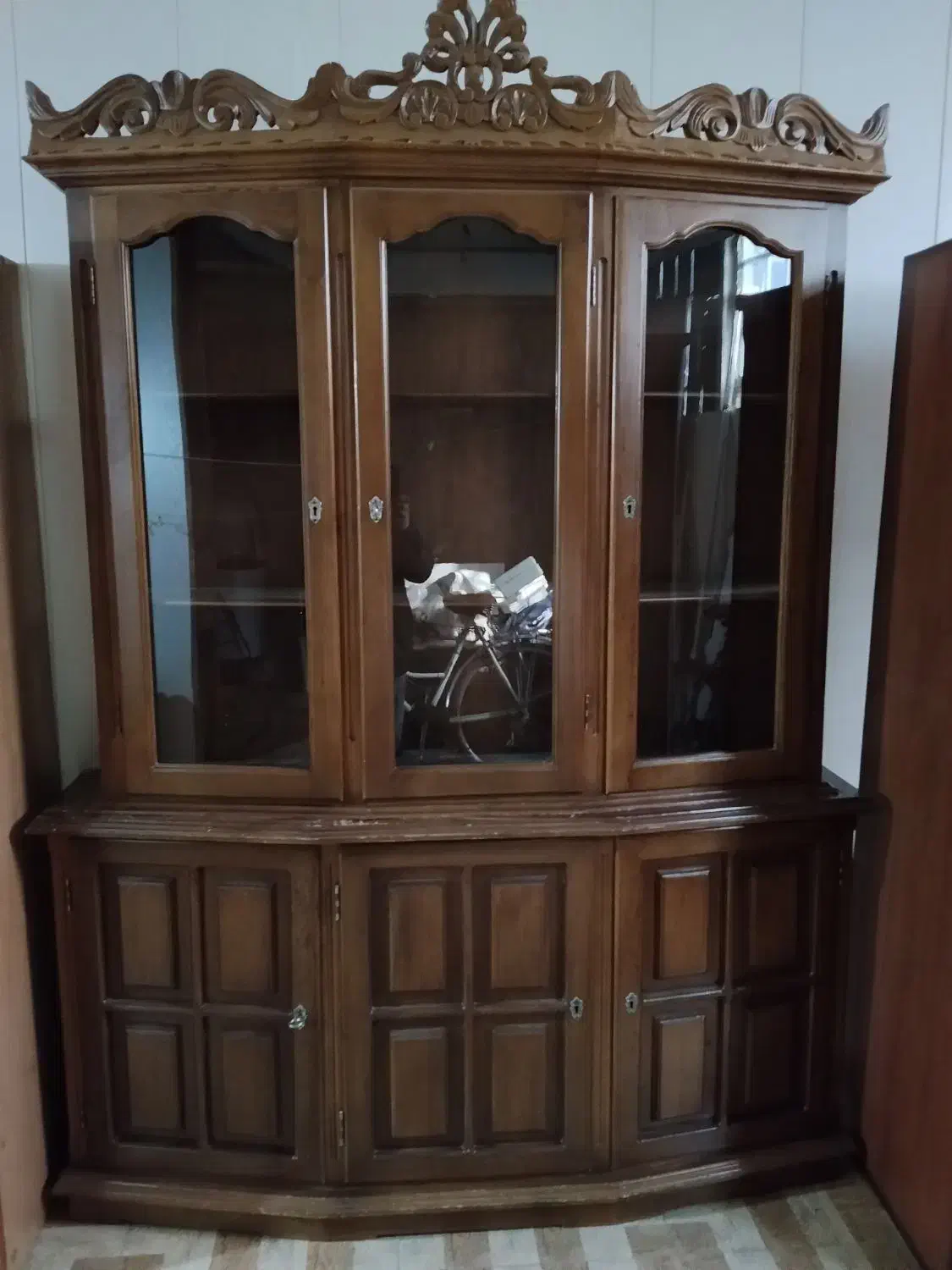 بوفه بزرگ چوب راش|بوفه، ویترین، کنسول|قرچک, باقرآباد|دیوار