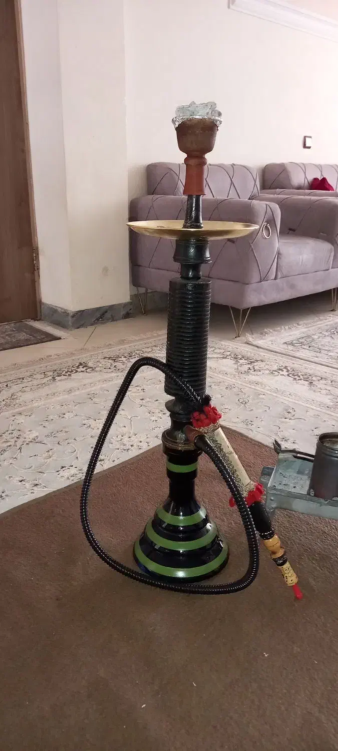 قلیان رخ درویش کار دست گردو    *دوسیب کهنه*|کلکسیون اشیاء عتیقه|تهران, شهرک استقلال|دیوار