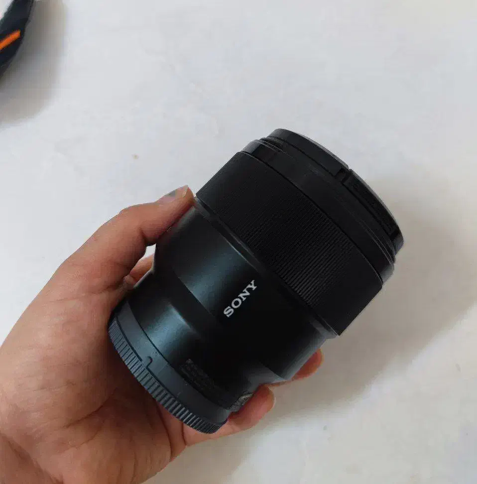 لنز سونی ۸۵ FE 1/8|دوربین عکاسی و فیلم‌برداری|گرگان, |دیوار