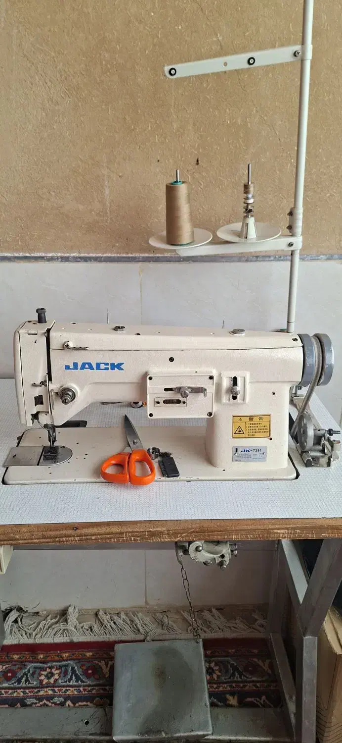 چرخ هفتی هشتی|چرخ خیاطی و ریسندگی|مشهد, آپارتمان های مرتفع|دیوار