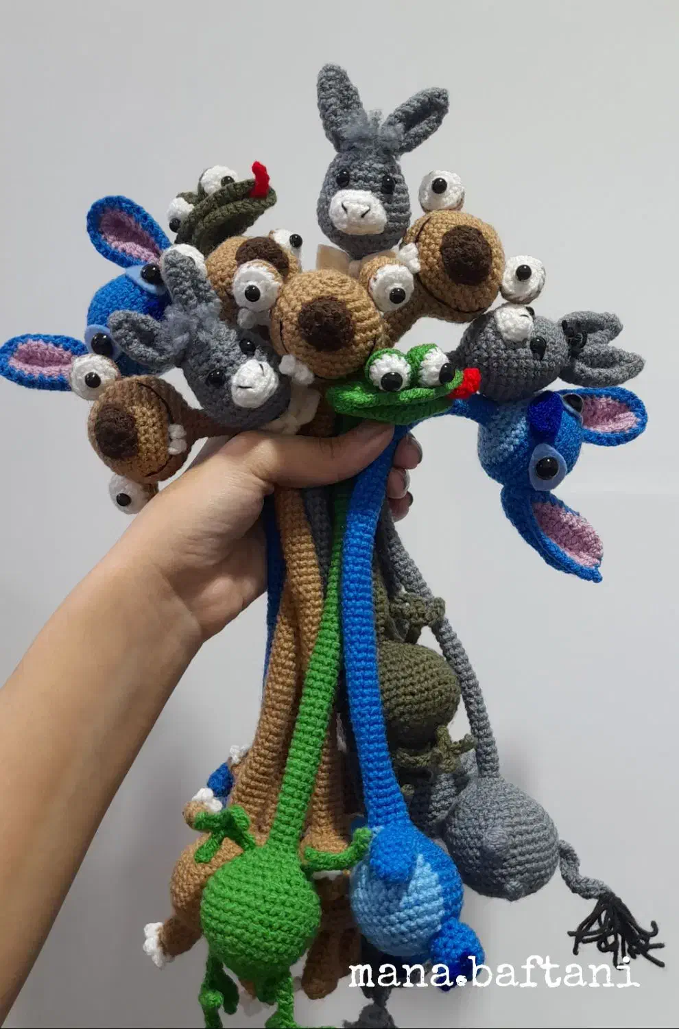 عروسک گردن دراز|اسباب‌‌بازی|قم, نیروگاه|دیوار