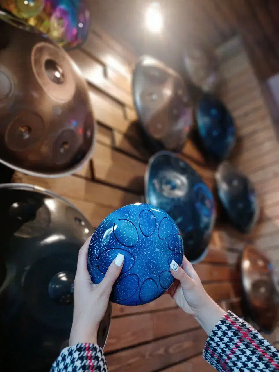 تراول پن|درام و پرکاشن|قزوین, |دیوار