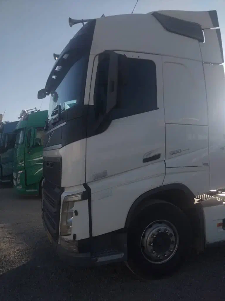 فروش کامیون fh500 و کف ماموت دست ساز|خودرو سنگین|کنگاور, |دیوار