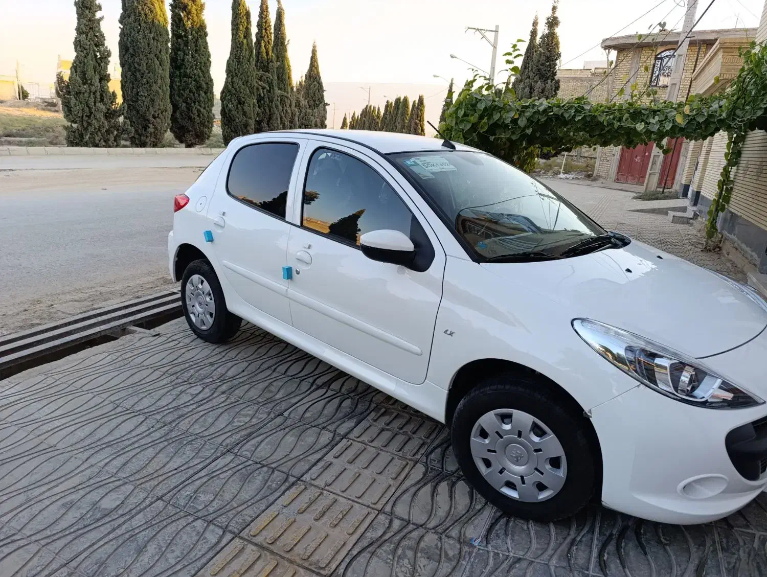 207سقف فلز tu5مدل404|خودرو سواری و وانت|فیروزآباد (فارس), |دیوار