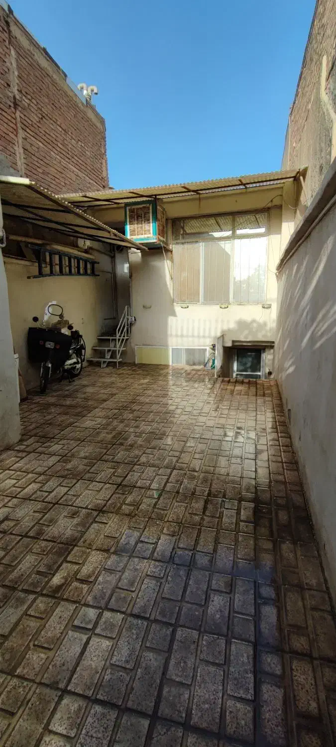 خانه (100) متریحیاطدار در محلهایی آرام|فروش خانه و ویلا|چهاردانگه (تهران), |دیوار