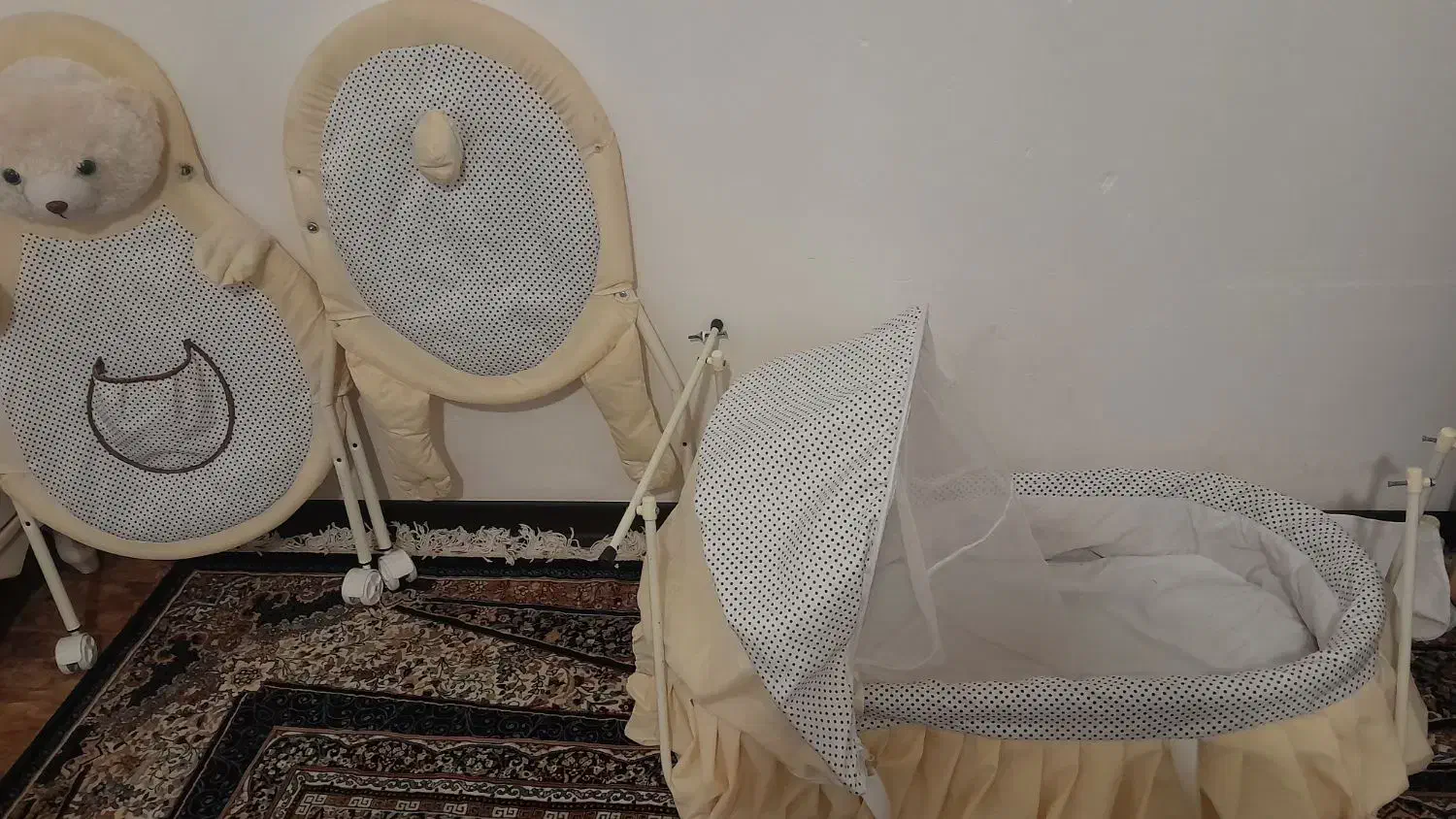 وسایل سیسمونی در حد نو شامل چند تکه|کالسکه و لوازم جانبی|رفسنجان, |دیوار