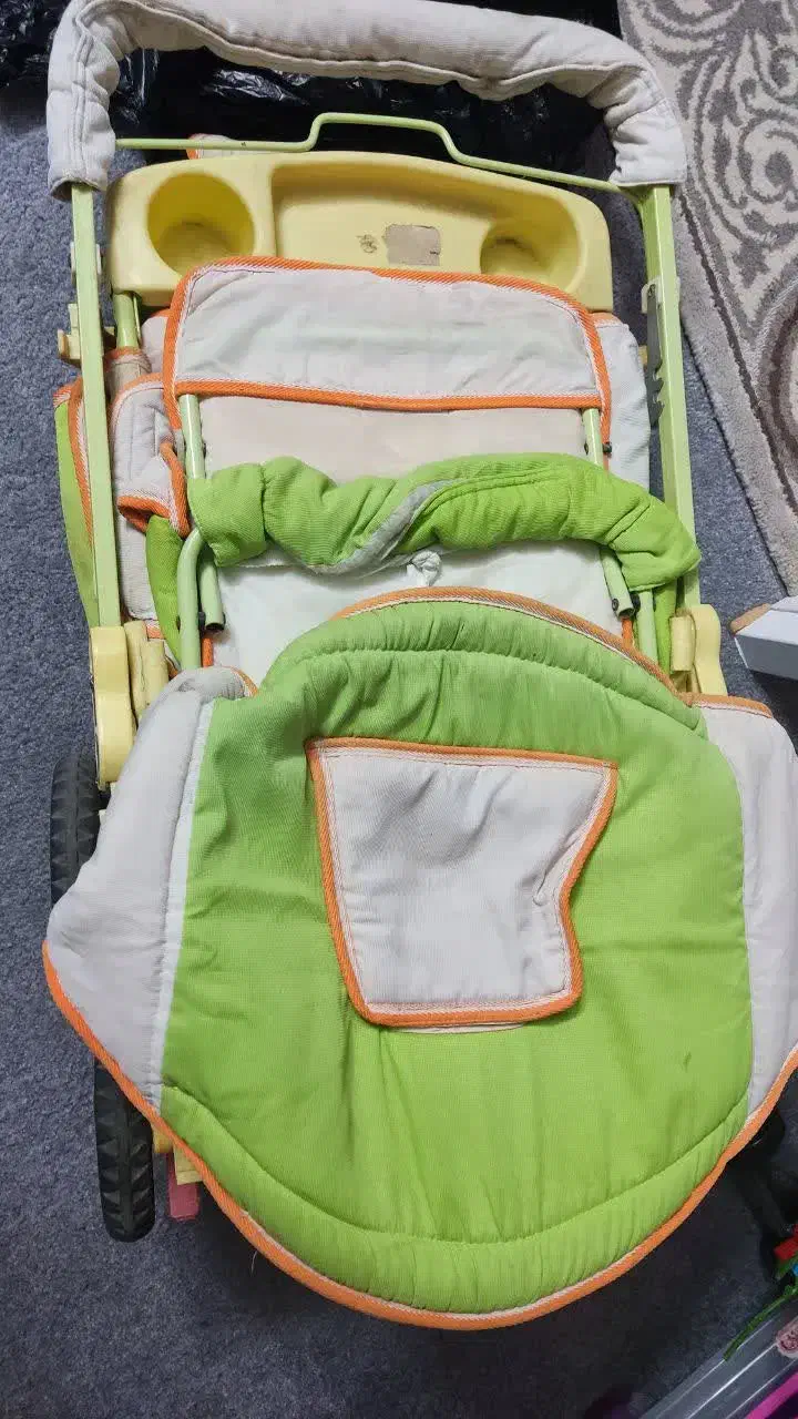 کالسکه بچه|کالسکه و لوازم جانبی|قم, شهدا|دیوار