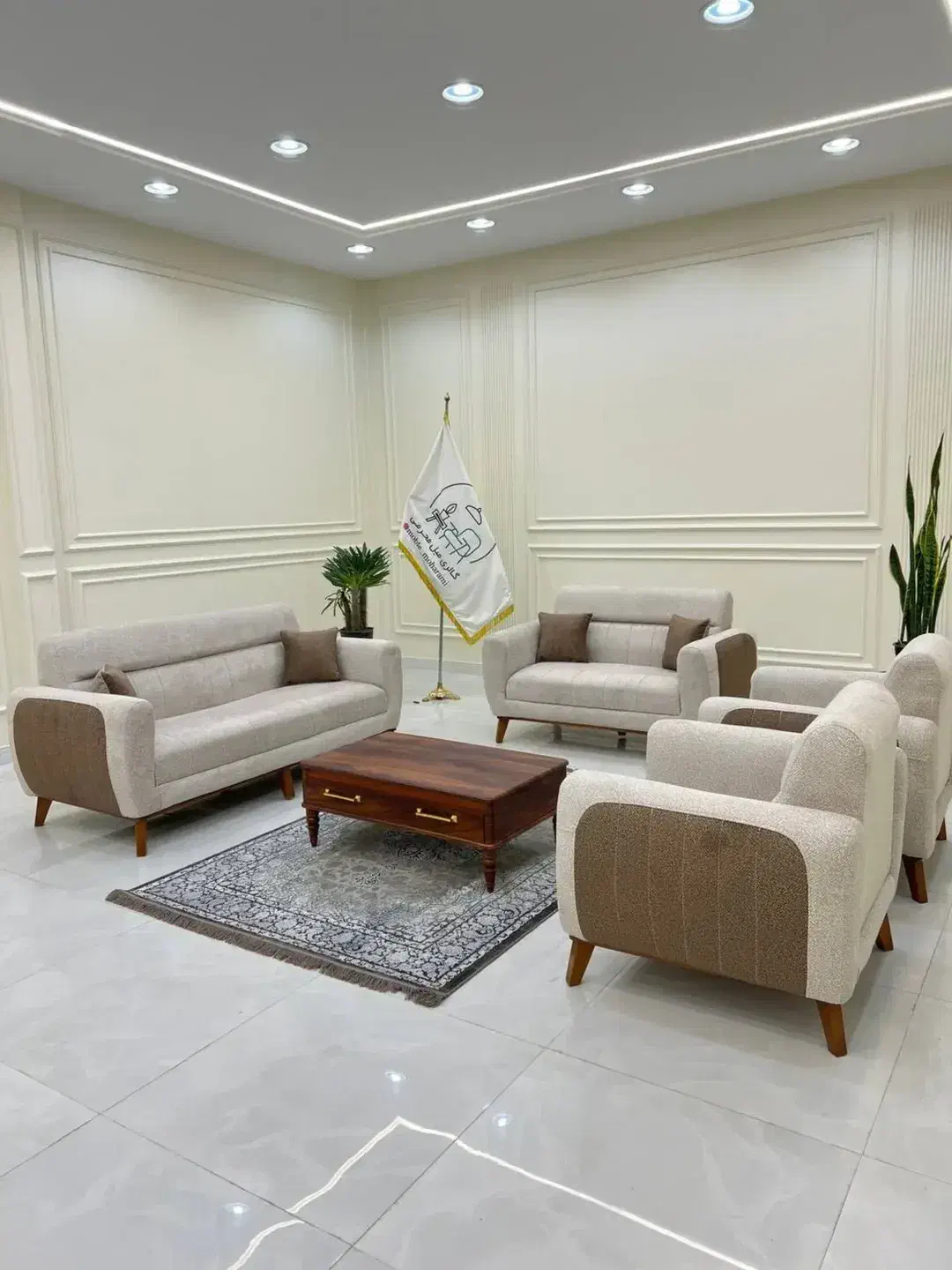 فروش مبل مینیمال اسکارلتی تولید سفارشی|مبلمان خانگی و میز عسلی|قزوین, |دیوار