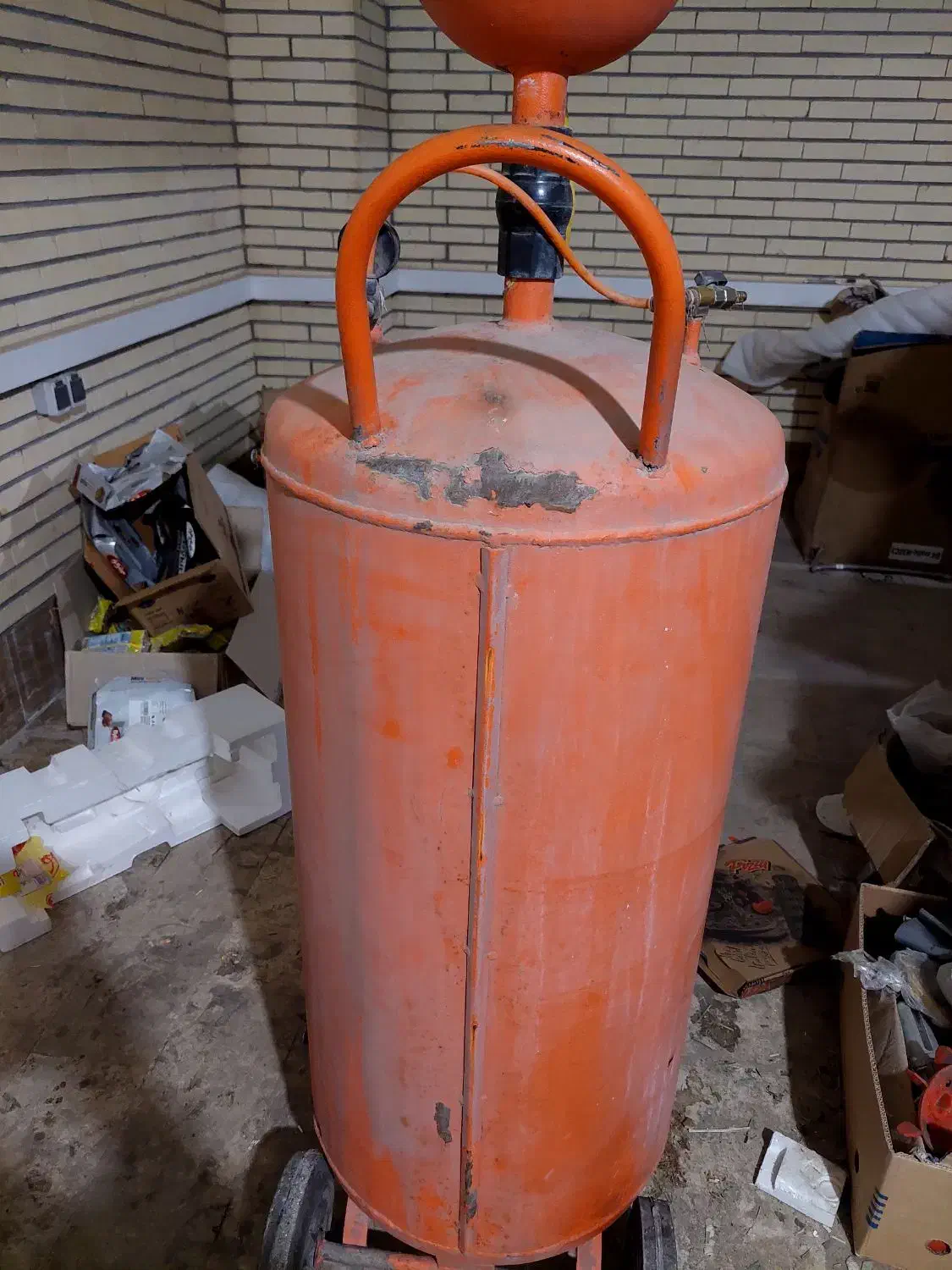 کفپاش ۲۰۰لیتری|ابزارآلات|میناب, |دیوار