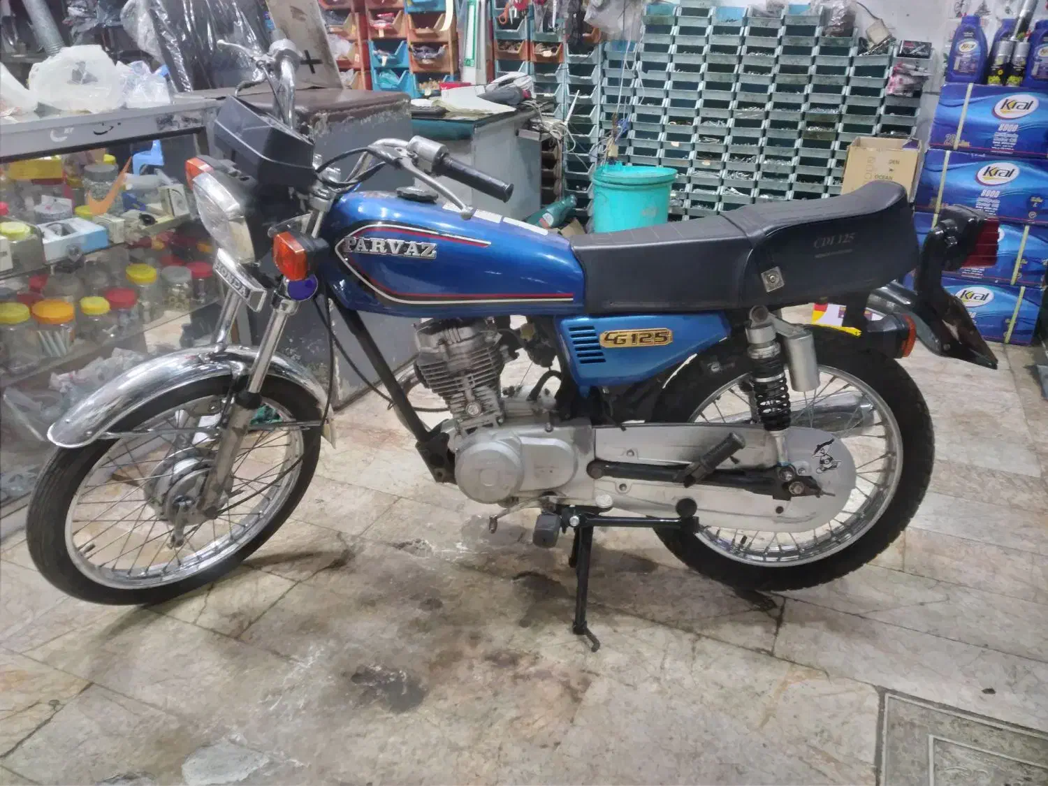 هوندا ۱۲۵ مدل ۹۰ و ۹۵ کاربراتور مدارک دار|موتورسیکلت|صومعه‌سرا, |دیوار