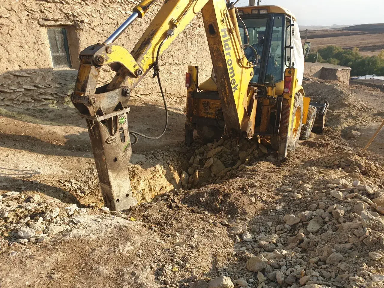 فروش بیل هیدرومک ۱۰۲B|خودرو سنگین|مراغه, |دیوار