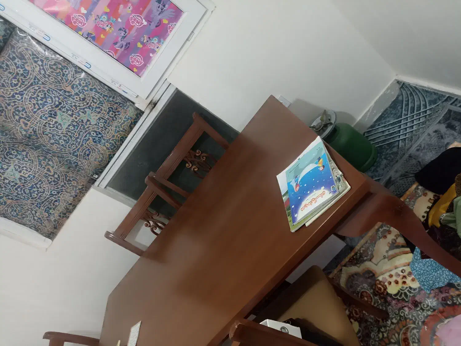 میز چوب روسی|میز و صندلی غذاخوری|میناب, |دیوار