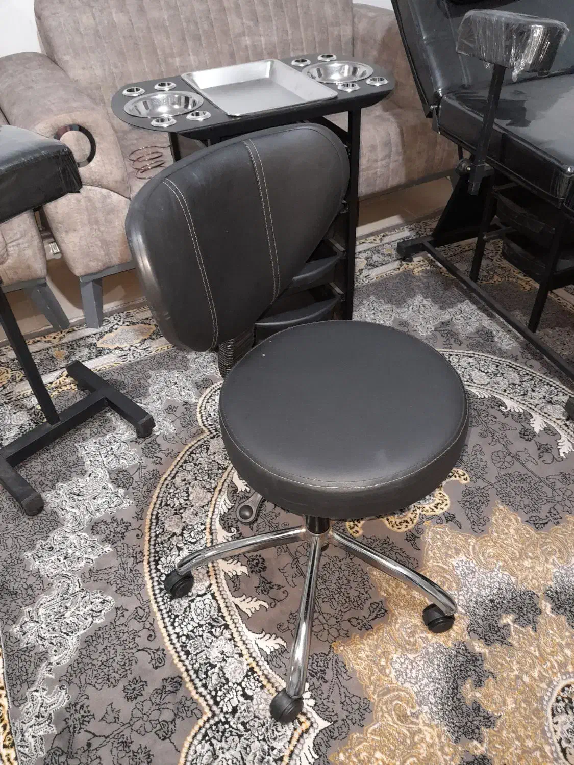 تجهیزات ارایشی|آرایشگاه و سالن‌های زیبایی|پاکدشت, پاکدشت (مامازند)|دیوار