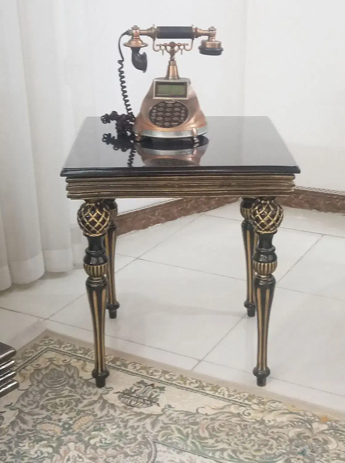 گل میز|مبلمان خانگی و میز عسلی|یزد, |دیوار