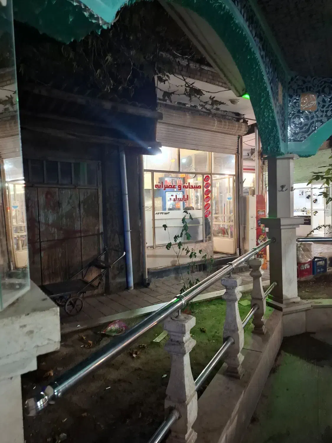 یک باب مغازه جنب مسجد بازار|فروش مغازه و غرفه|مرند, |دیوار