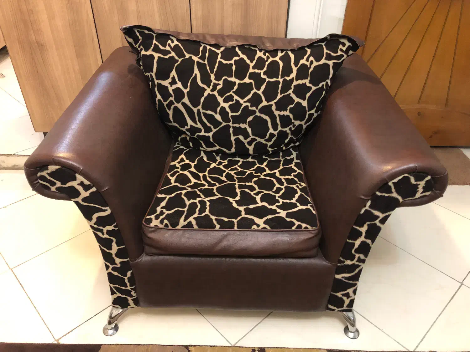 راحتی ۷نفره مجیدیه|مبلمان خانگی و میز عسلی|تهران, شمسآباد|دیوار