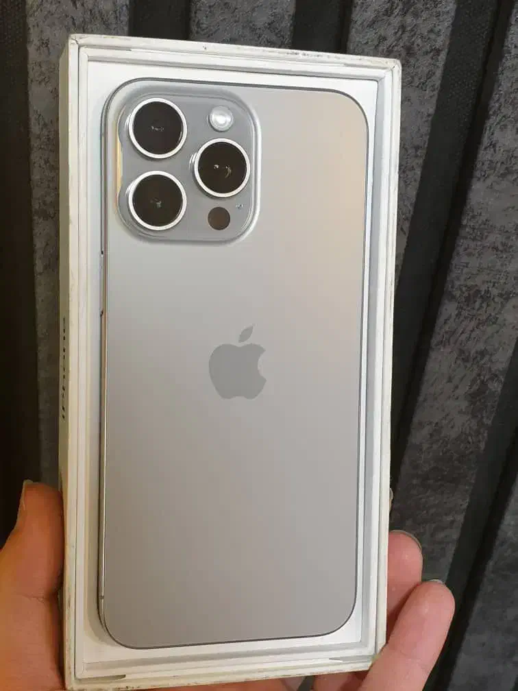 15promax Zaa 256g 99%|موبایل|ری, سرتخت|دیوار