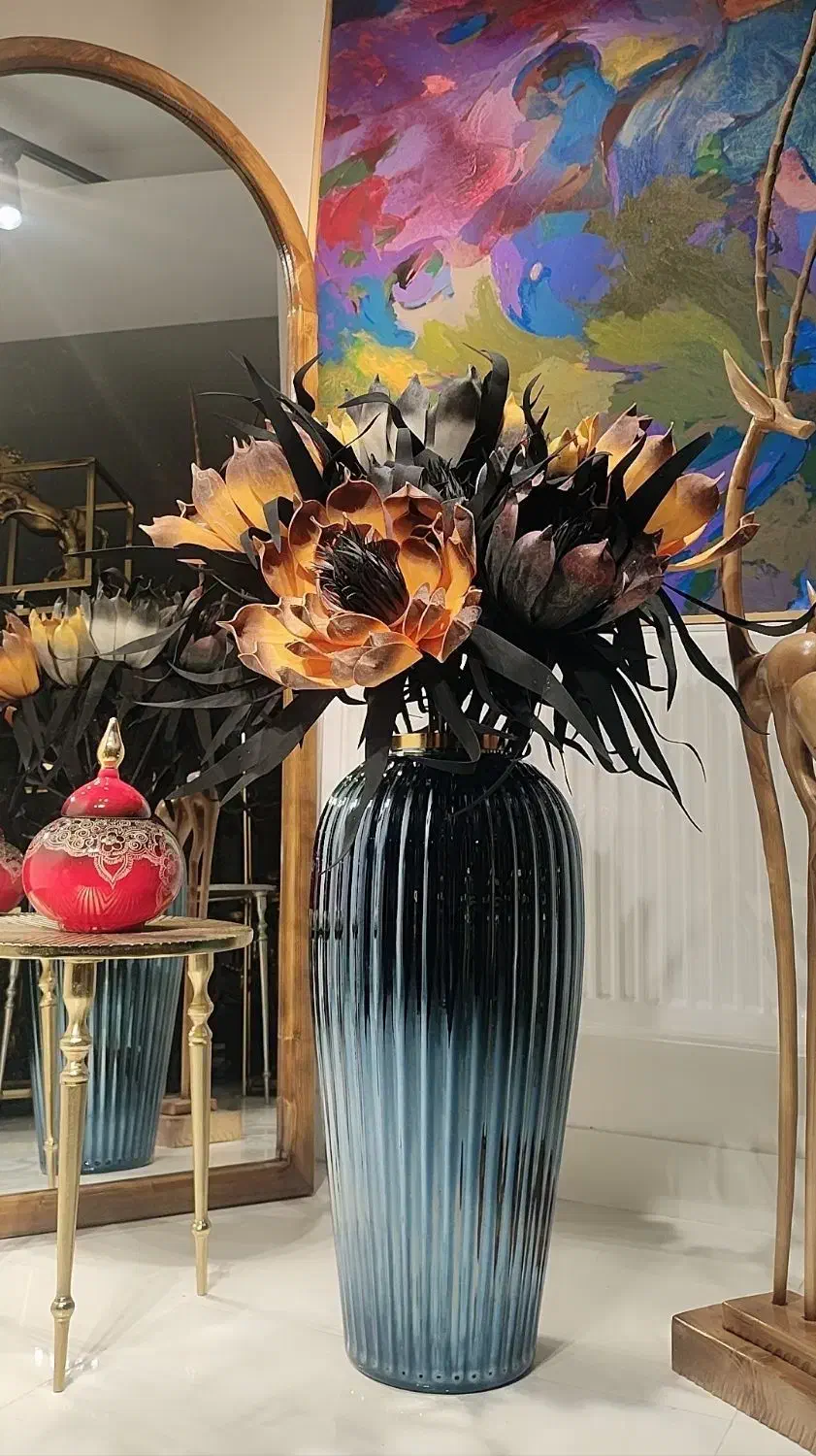 گلدان کنار سالنی گرم بالا|گل مصنوعی|تبریز, |دیوار