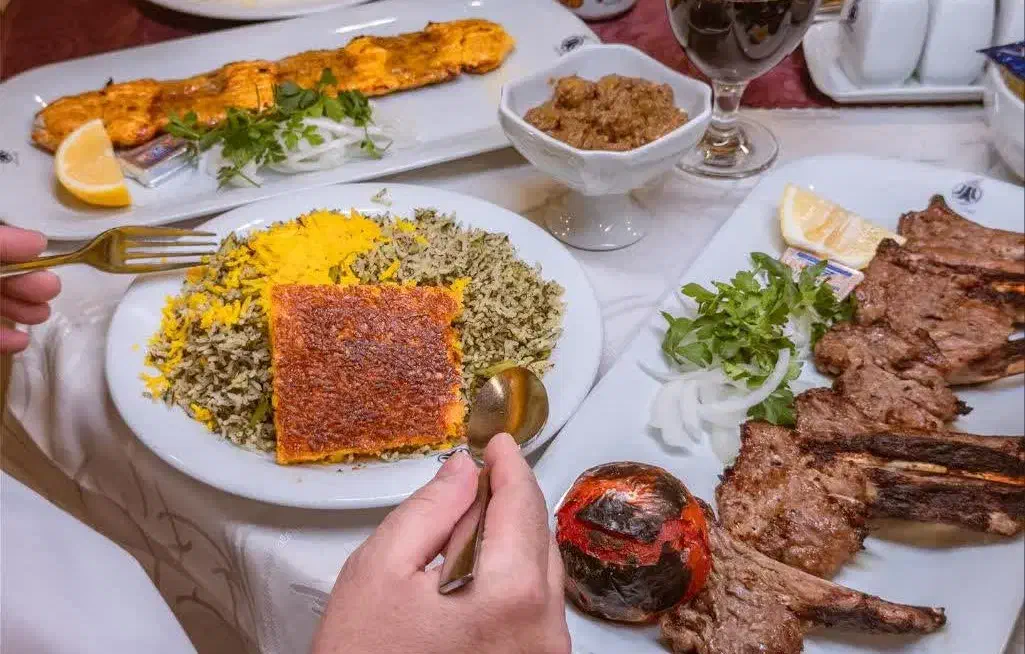 کارگر ساده رستوران تا۴۵ سال تا۶۰میلیون|استخدام خدمات فروشگاه و رستوران|تهران, قیطریه|دیوار