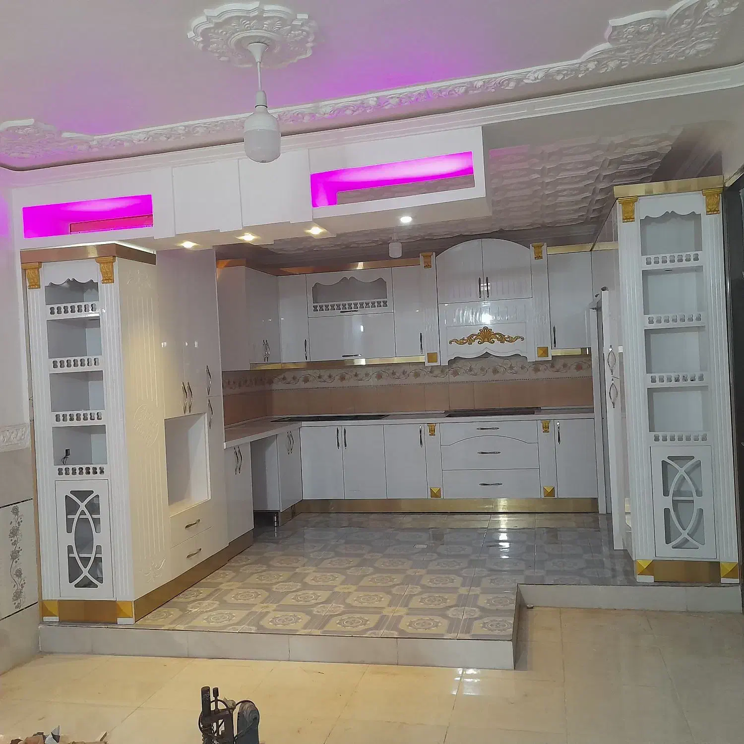 ساخت ونصب کابینت و کمددیواری با نصف قیمت|خدمات پیشه و مهارت|میناب, |دیوار