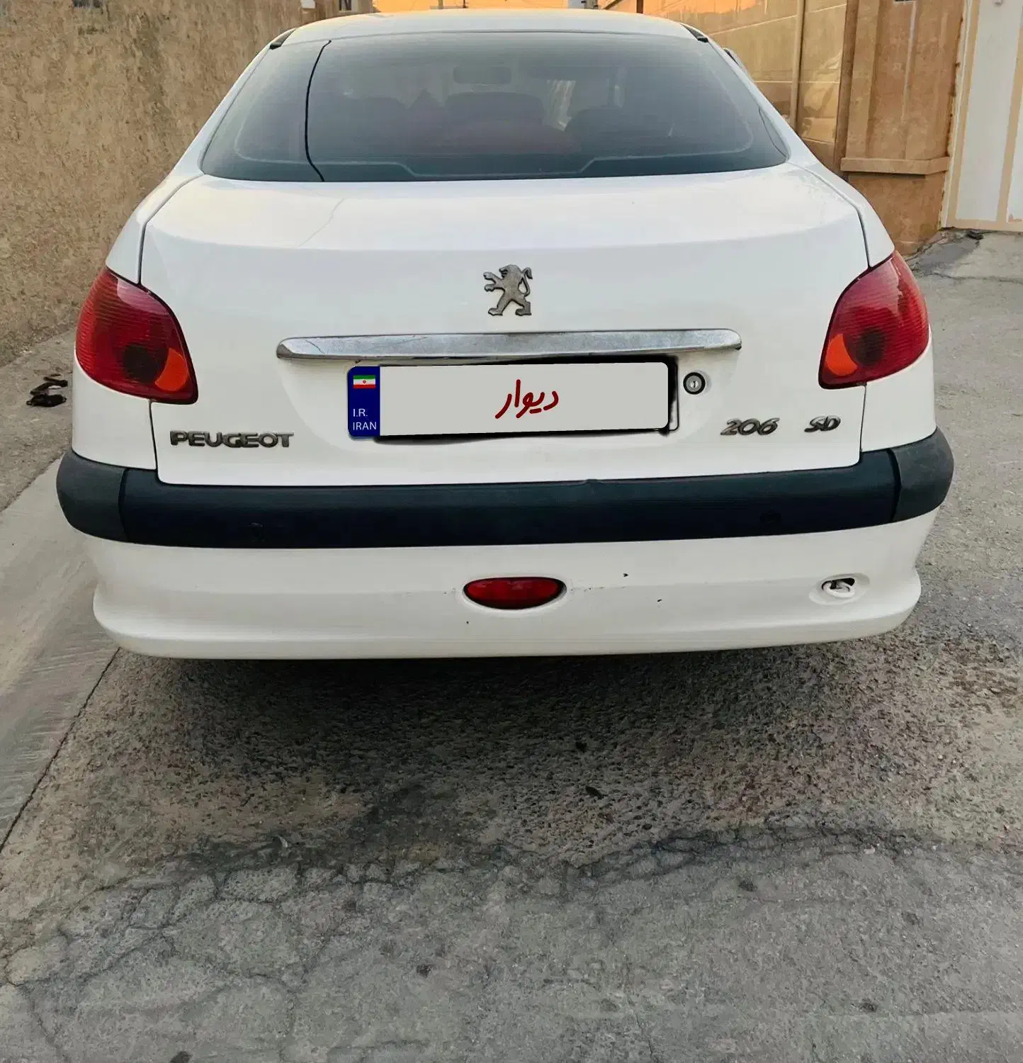 206 صندوقدار v8|خودرو سواری و وانت|سیراف, |دیوار