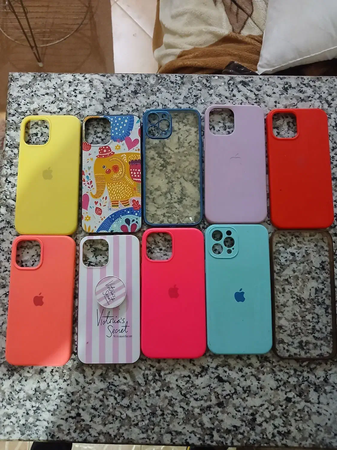 کاور سیلیکونی و کابل لایتینگ آیفون ۱۲|لوازم جانبی موبایل و تبلت|شیراز, غدیر شمالی|دیوار