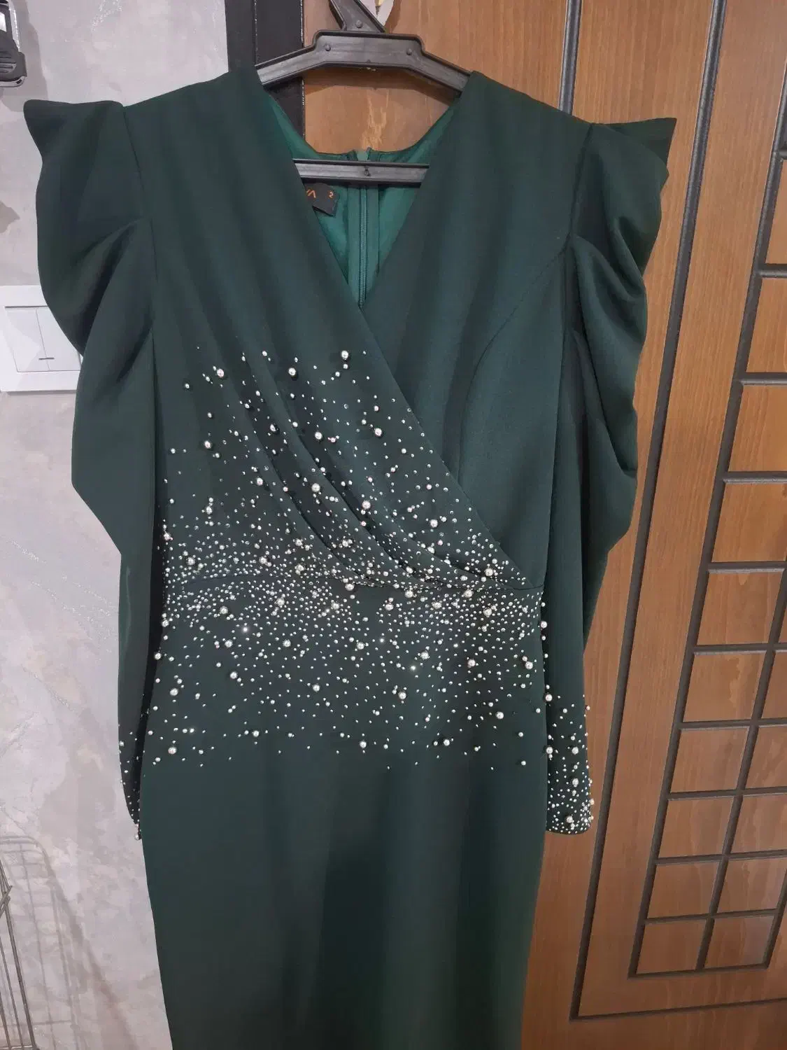 لباس مجلسی|لباس|الوند, |دیوار