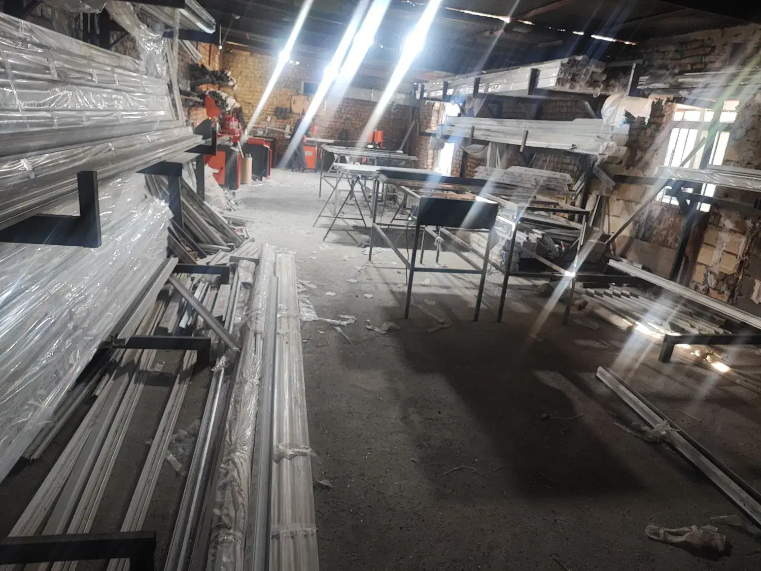 500متر حیاط وسالن تخلیه|اجارهٔ دفتر صنعتی، کشاورزی، تجاری|قرچک, ولی آباد|دیوار