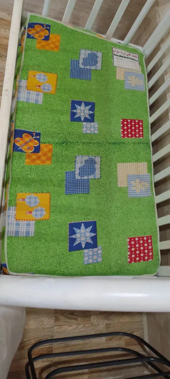 تخت خواب کودک|تخت و سرویس خواب|رشت, نخودچر|دیوار