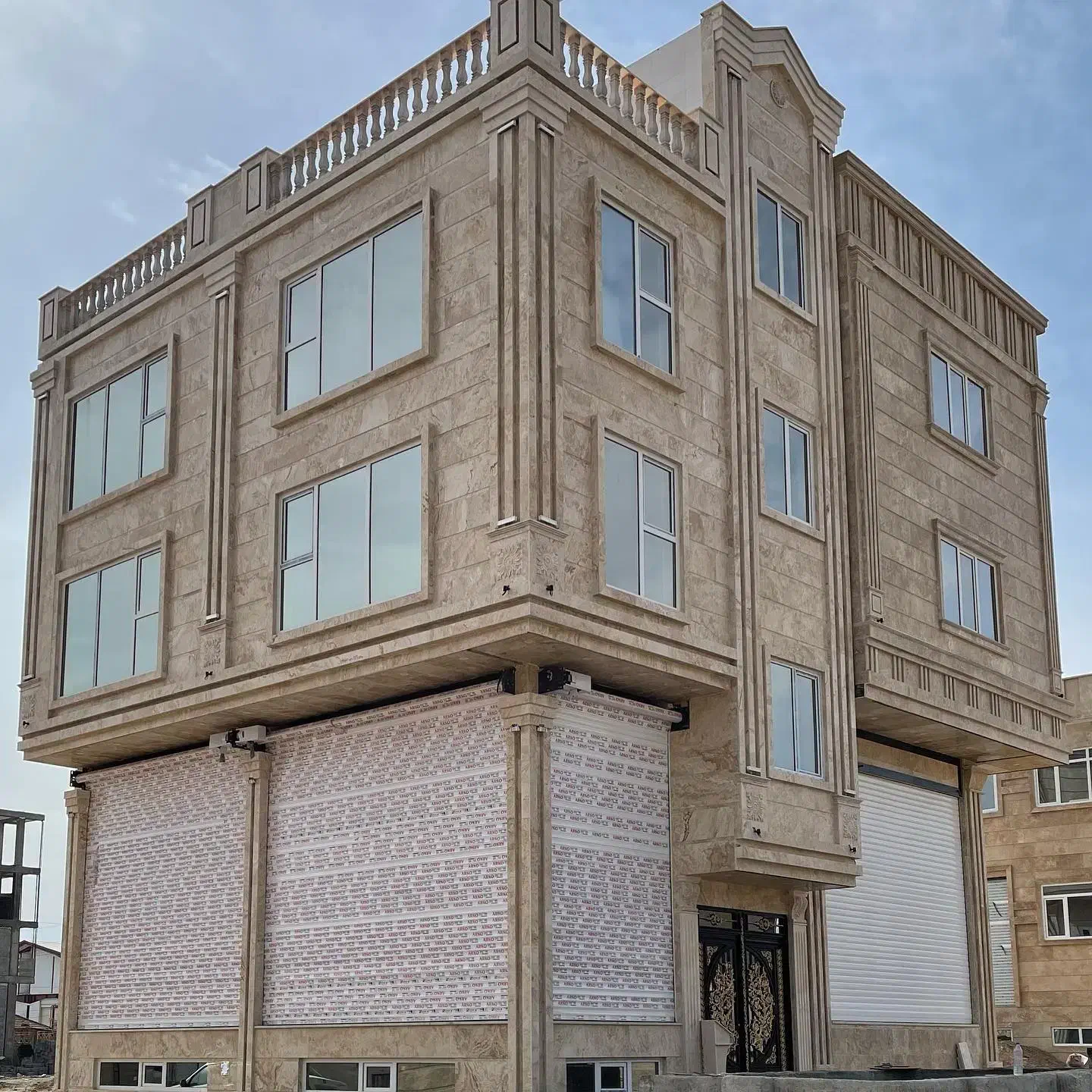 چهارطبقه اداری تجاری شهرک صنعتی شمس آباد|فروش مغازه و غرفه|فشاپویه, |دیوار