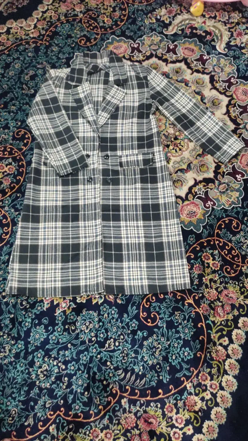 پالتو|لباس|زابل, |دیوار