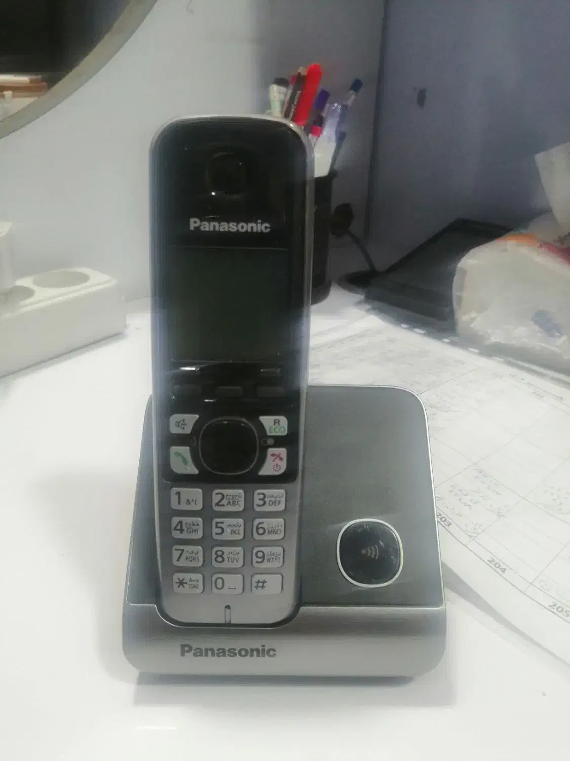 تلفن بی‌سیم پاناسونیک|تلفن رومیزی|صدرا-فارس, فاز ۱|دیوار