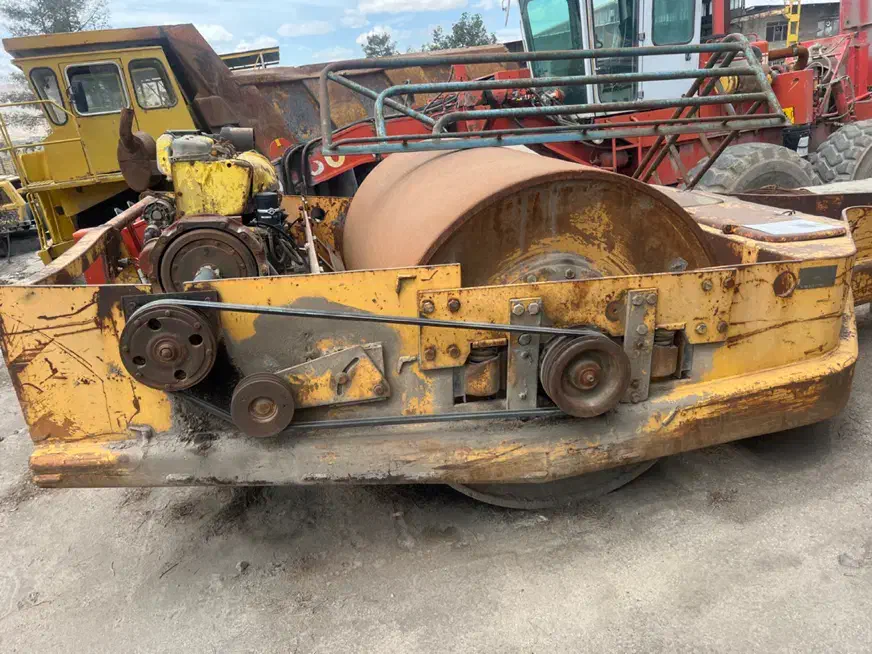 غلطک کششیAT58با موتور دوییتس3سیلندر|خودرو سنگین|ابریشم, |دیوار