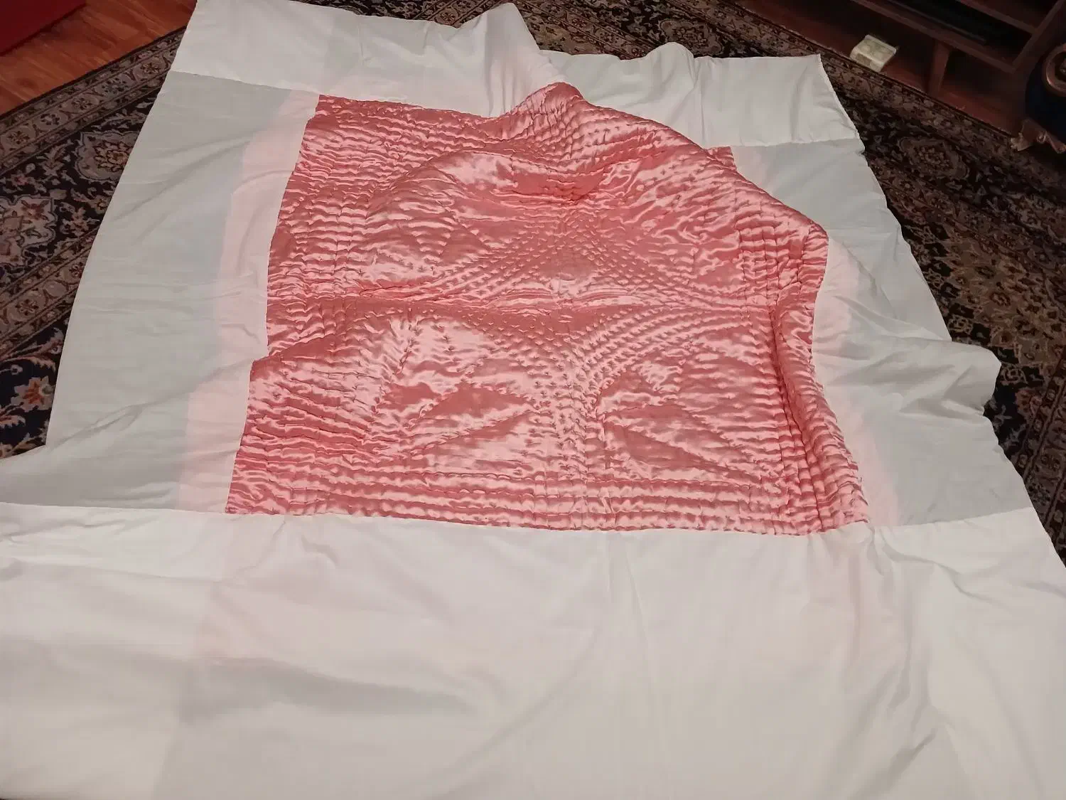 لحاف|رختخواب، بالش، پتو|شهر ری, منصوریه منگل|دیوار